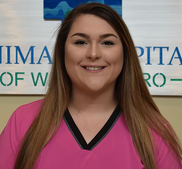 Jessica: Veterinary Staff in Waynesboro